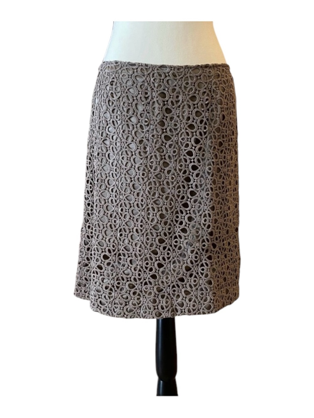 Jones New York taupe/brown lace skirt with lining Size 10P feminine